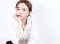 明星写真集定制,捕捉光影中的永恒瞬间