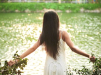 风景美女图片背影大全,风景美女图片背影大全赏析